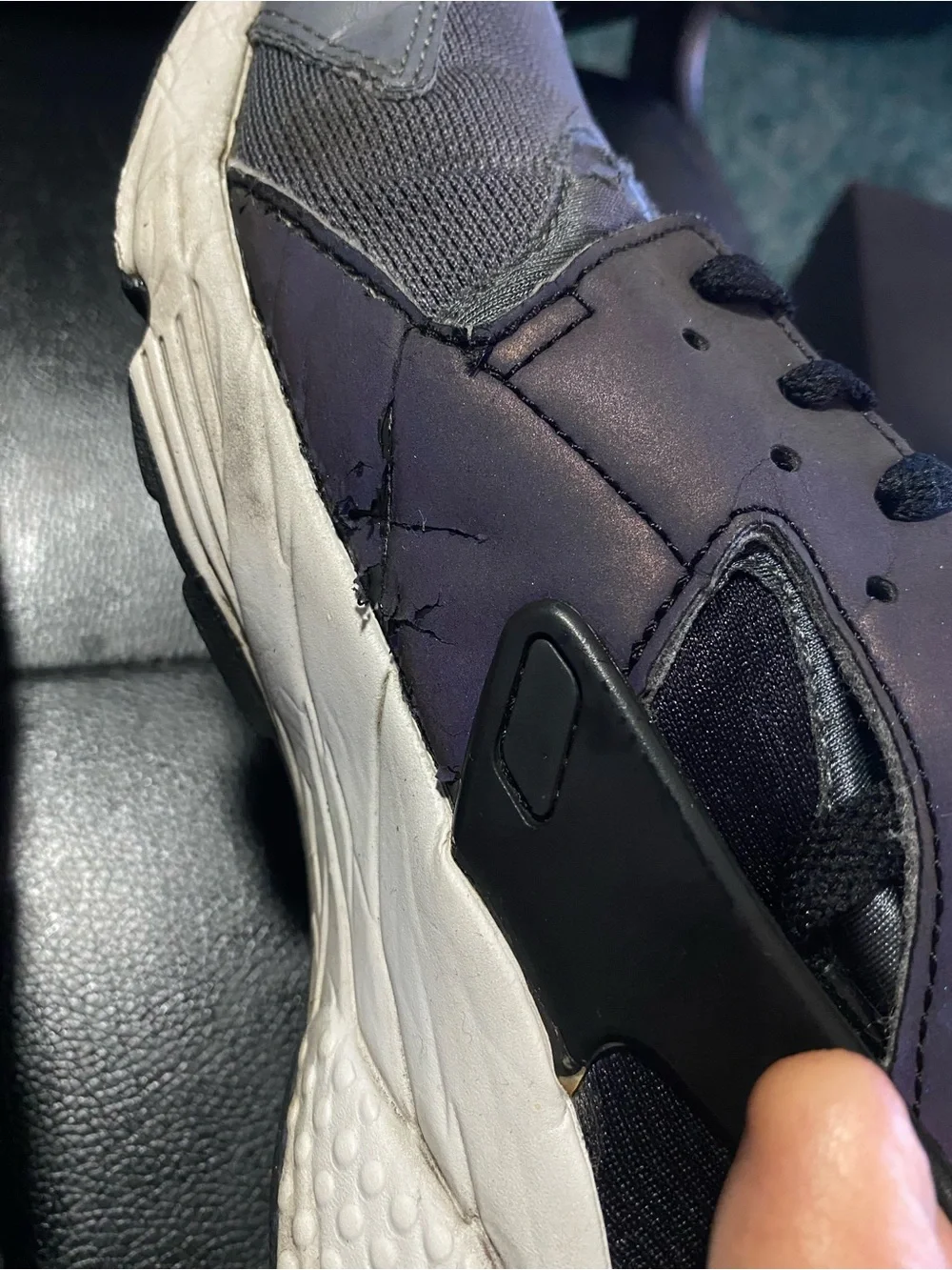 Nike Men’s Huarache Sneakers in Grey and Black Size 11